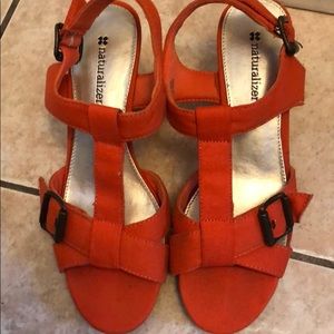 NATURALIZER SANDAL SIZE 61/2
